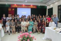 NHÀ VĂN NỮ...